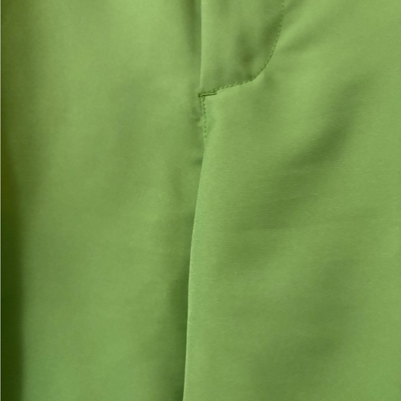 Tattoo Golf Green Flat Front Performance Golf Shorts. Size 38 - Picture 2 of 10